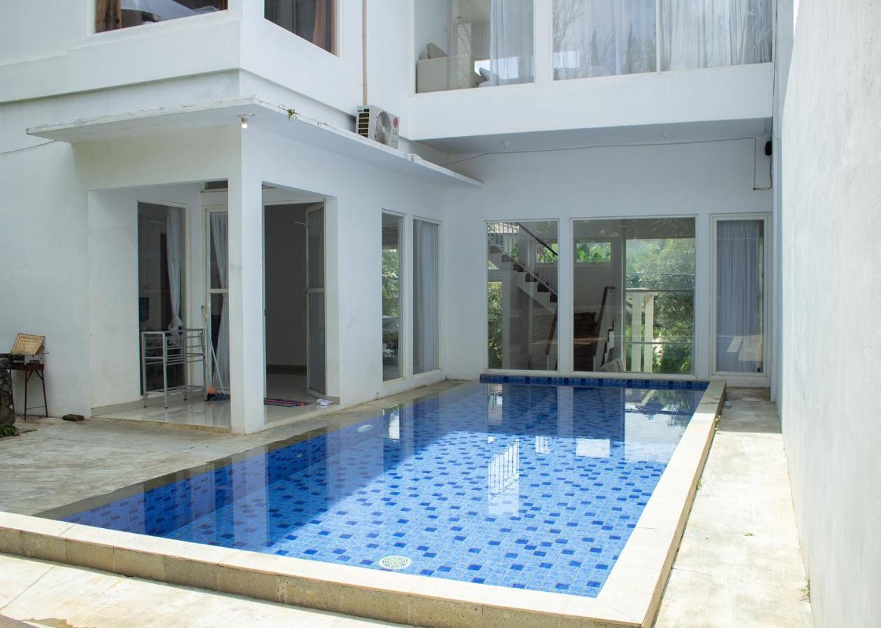 Rockwood Resort & Villa'S Batu  Luaran gambar